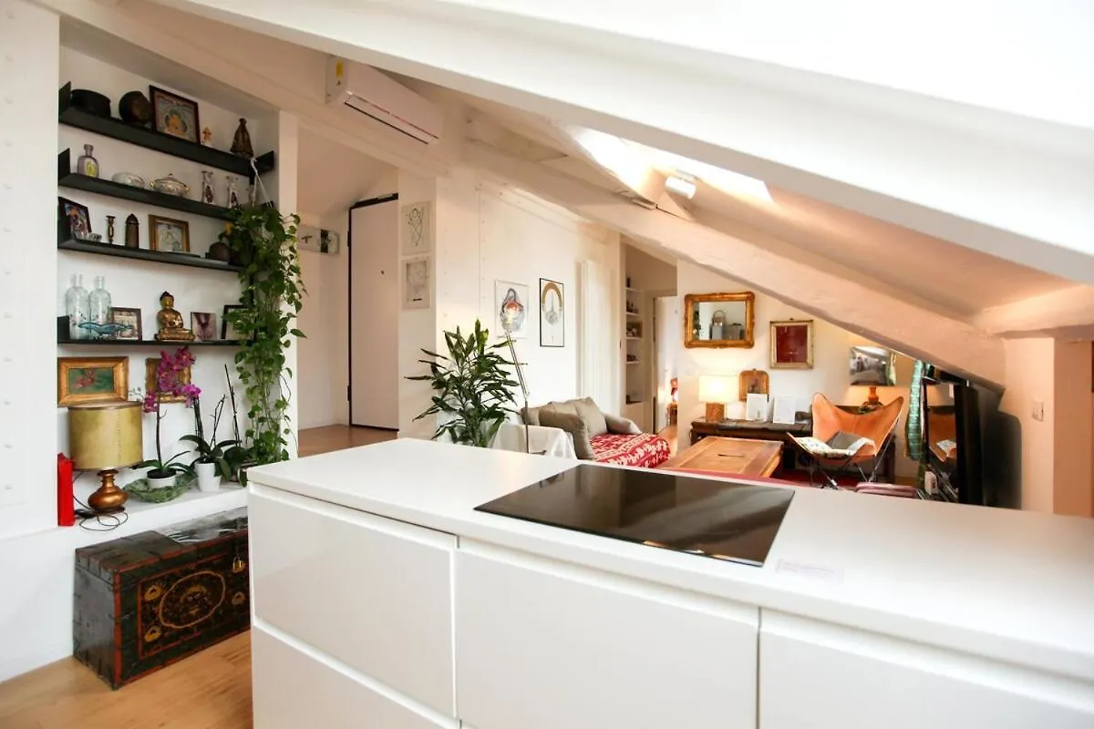 Апартаменты Kate'S House Милан 0*,